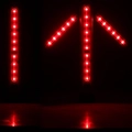 Obraz % s -Bateriové výstražné světlo LED s vysokým jasem, červené nouzové světlo ve tvaru šipky