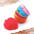 12-dielna farebná silikónová forma na muffiny - tvar ruža  